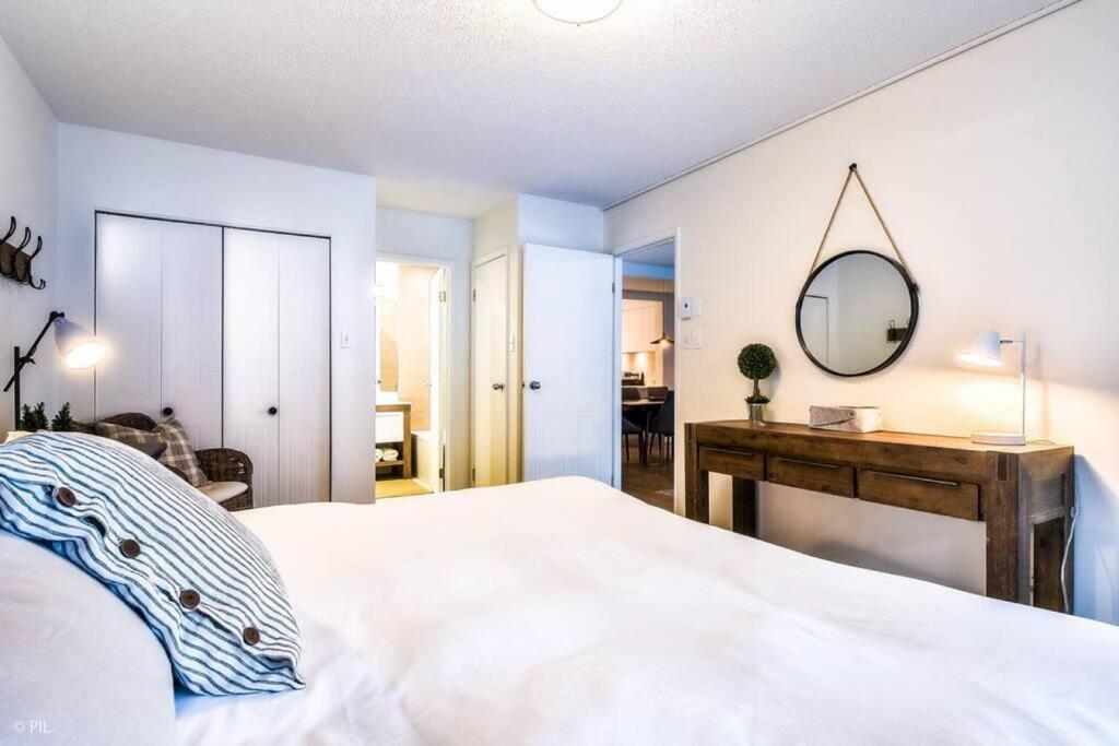 Chic Mt-Tremblant Condo With View On The Lake By Denstays Монт-Тремблант Екстериор снимка